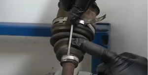 change the universal joint boots on quad
